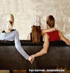七旬翁找小三還鬧離婚 結(jié)發(fā)妻當(dāng)庭訓(xùn)斥挽婚姻