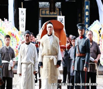 弟弟殺害父親，哥哥大義滅親入獄，妹妹篡改遺囑，父親的財產如何分配