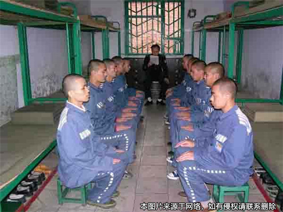 女子生下小孩入獄服刑，小孩無人照顧怎么辦？