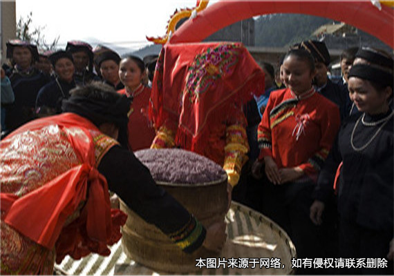入贅丈夫因不滿兒子跟隨妻子姓，夫妻分居六年后離婚
