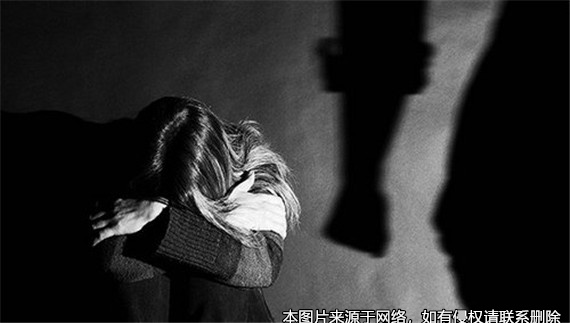 丈夫出軌還家暴，妻子起訴離婚獲支持