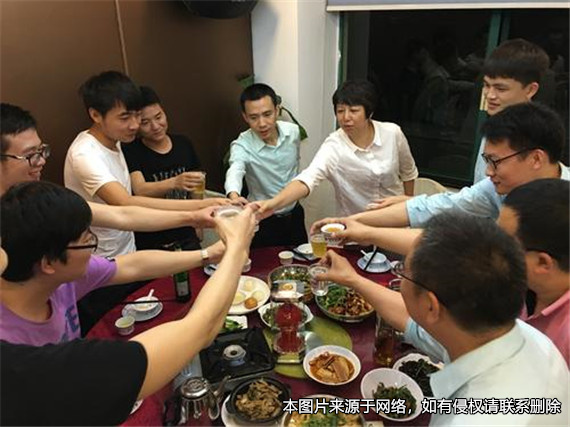 聚餐后送朋友回家，朋友意外去世后被判賠償7萬元