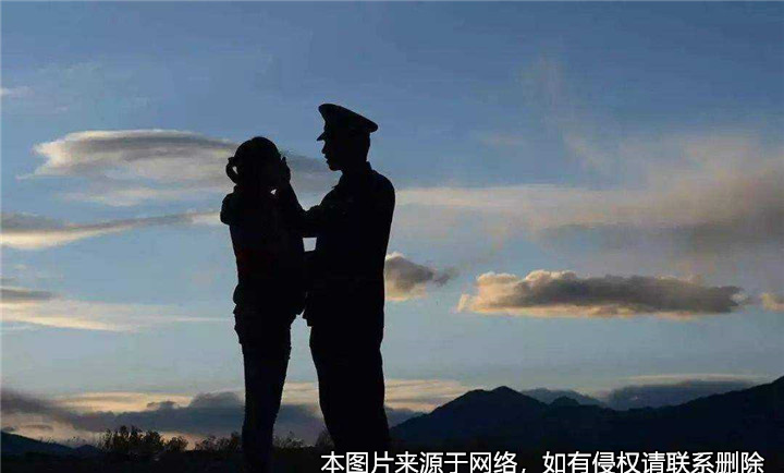 丈夫?yàn)檐娙耍瑧言衅拮幽芊衿鹪V離婚