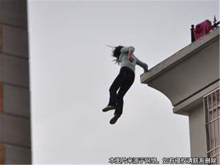 夫妻相約自殺，丈夫助妻子上吊后害怕逃跑被判刑