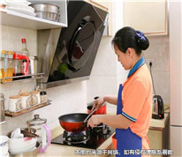 與保姆結(jié)婚后，老人將房產(chǎn)過戶給兒子又立遺囑留給保姆