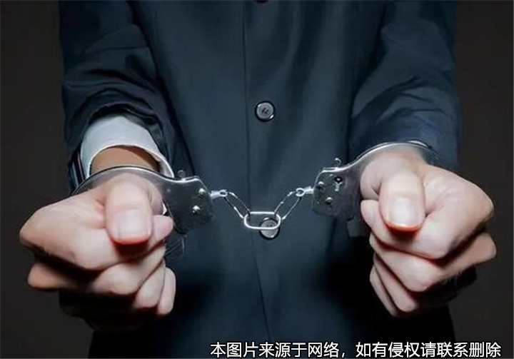 丈夫服刑期間妻子購買的房屋是否為夫妻共同財產？