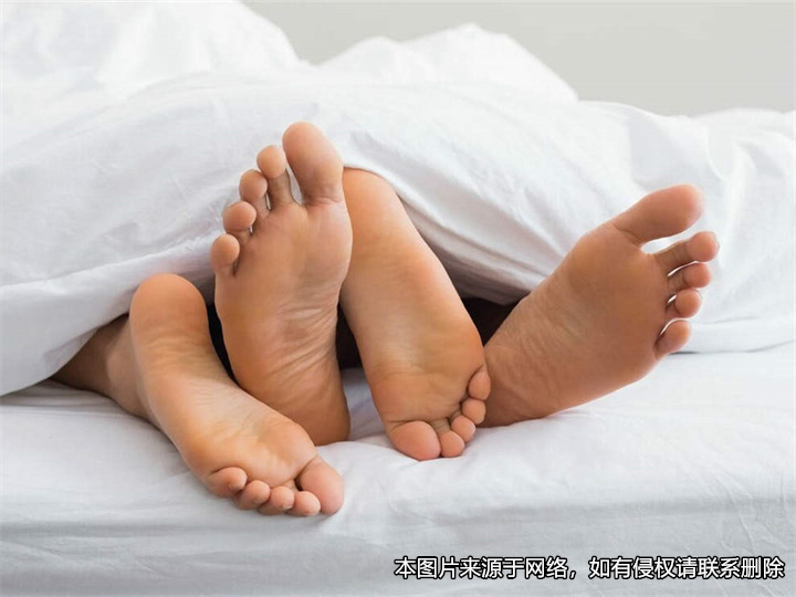 情侶訂婚后同居多年，分手后男方訴請女方返還彩禮